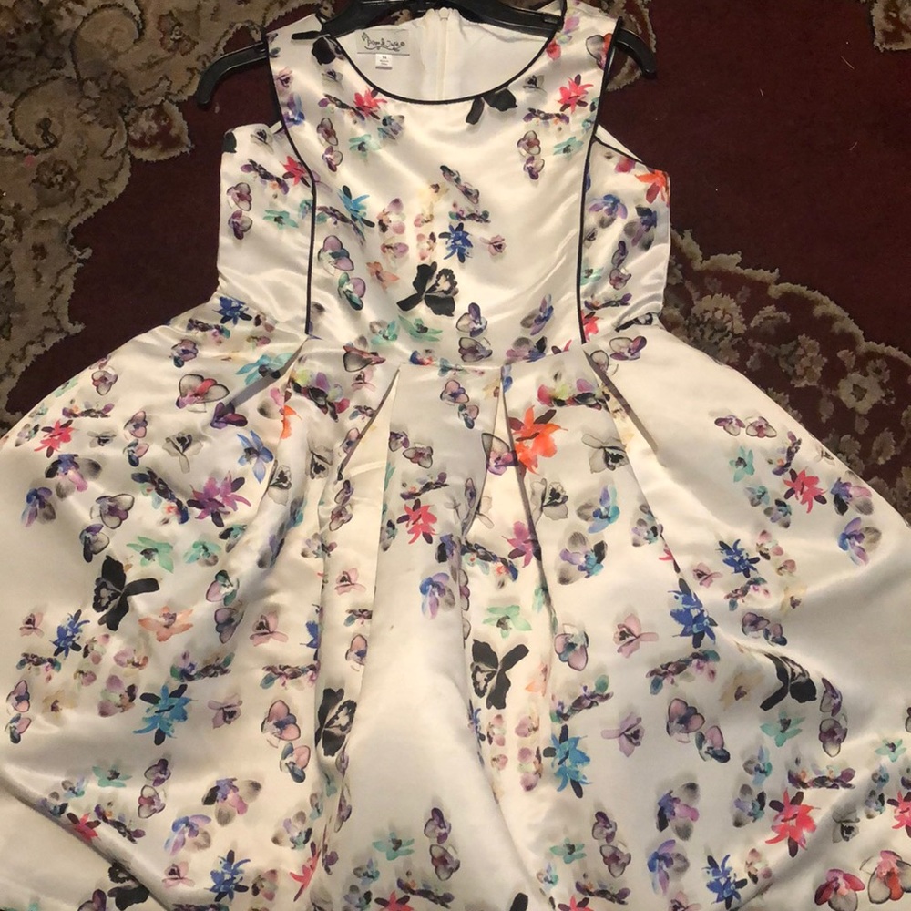Little girls dress